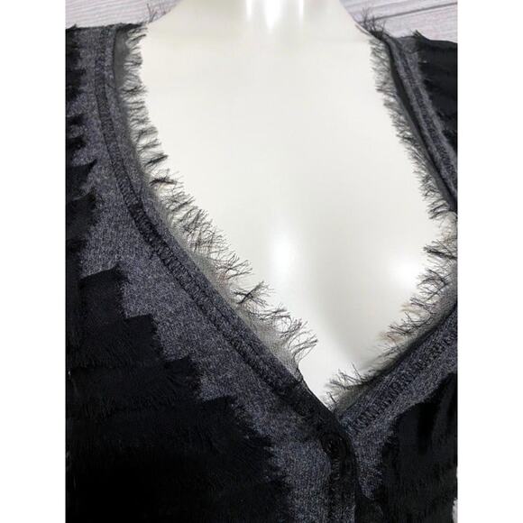 Simply Vera Wang  Charcoal Gray Fringe Button-Up Sweater Size Medium - Picture 2 of 4